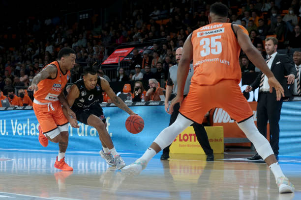 日本足球训 日本足球训